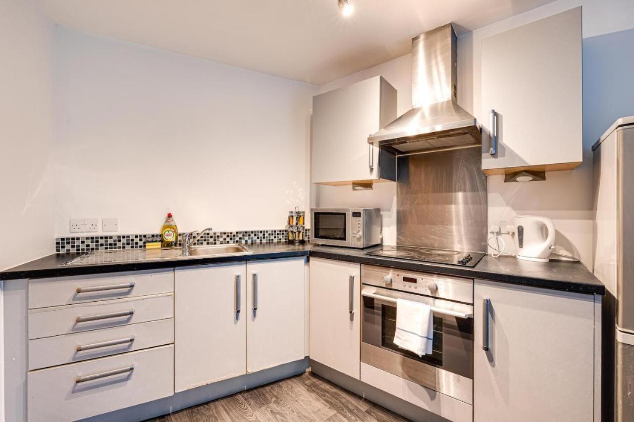 2 Bed Apartment With Balcony Private Parking Near Etihad Stadium, Coop Live Manchester Zewnętrze zdjęcie